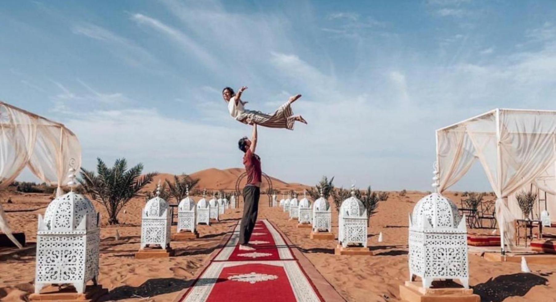 לינה וארוחת בוקר מרזאוגה Luxury Bedouin Camp מראה חיצוני תמונה