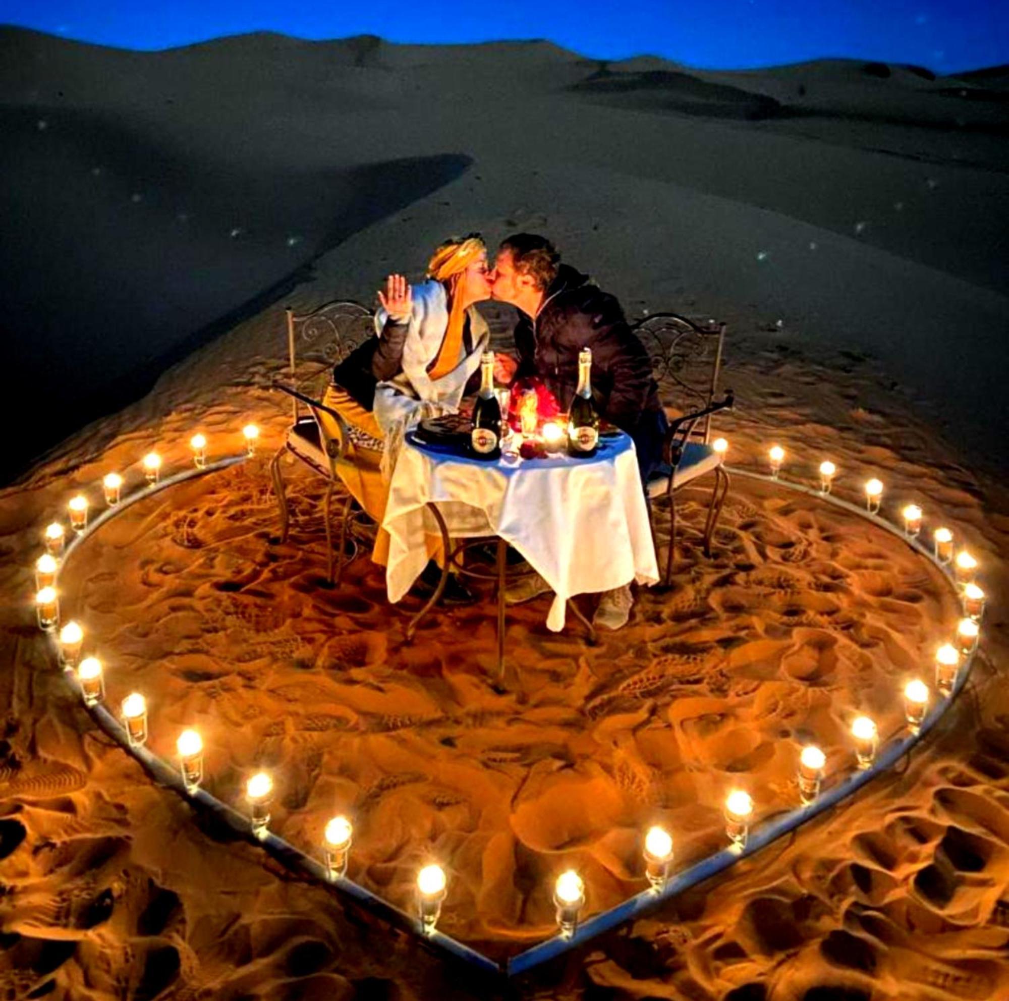 לינה וארוחת בוקר מרזאוגה Luxury Bedouin Camp מראה חיצוני תמונה