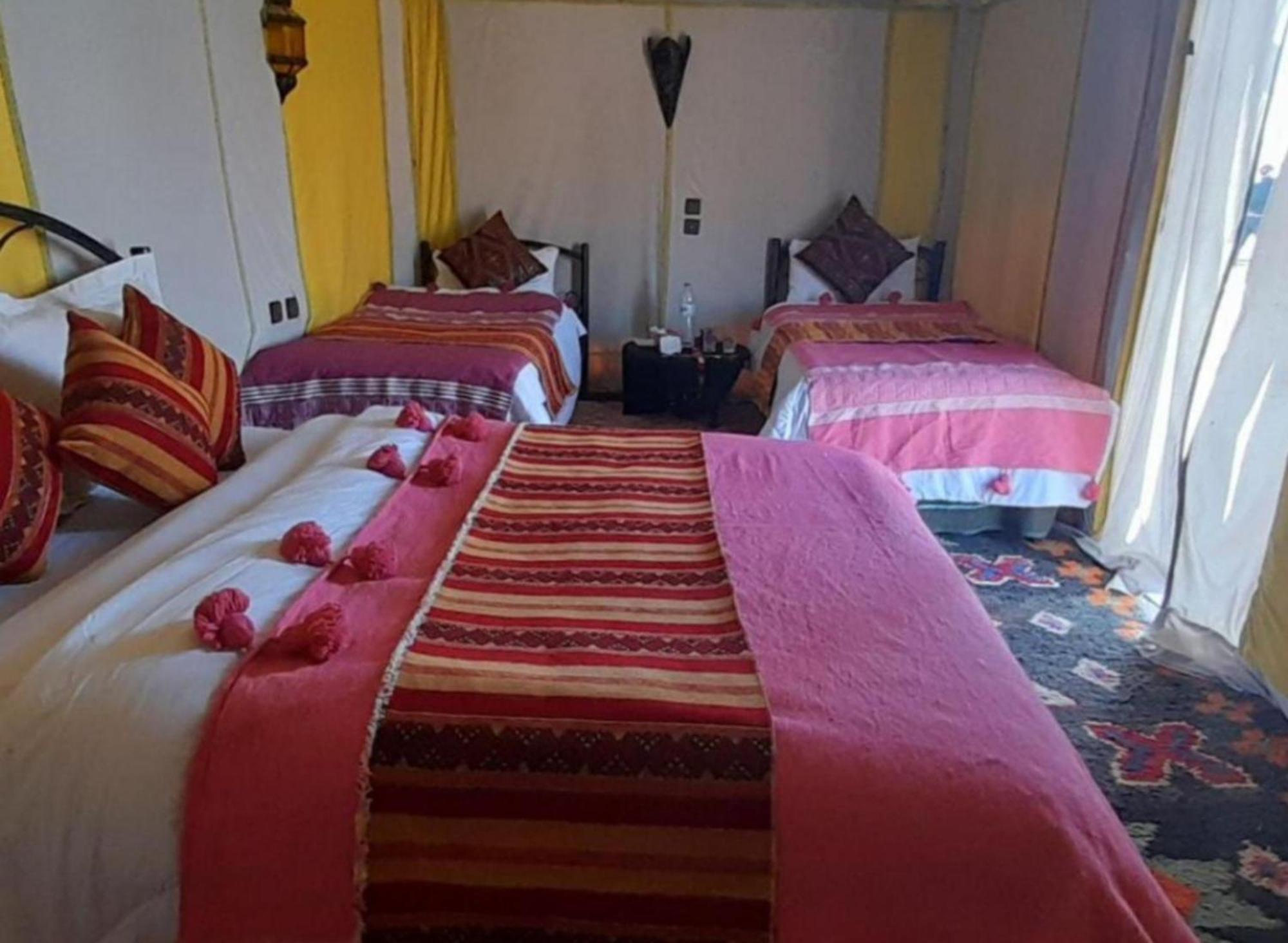 לינה וארוחת בוקר מרזאוגה Luxury Bedouin Camp מראה חיצוני תמונה