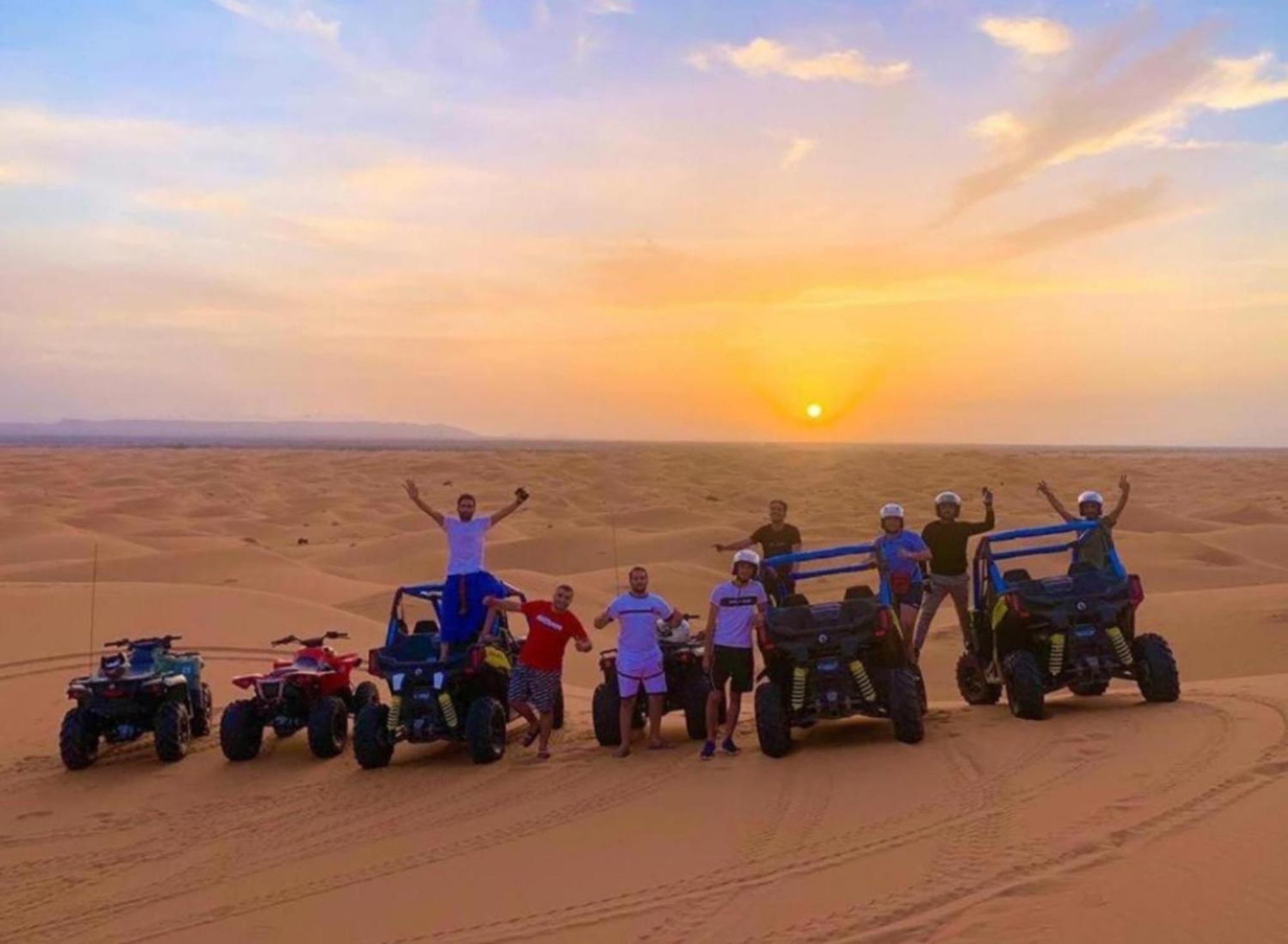 לינה וארוחת בוקר מרזאוגה Luxury Bedouin Camp מראה חיצוני תמונה