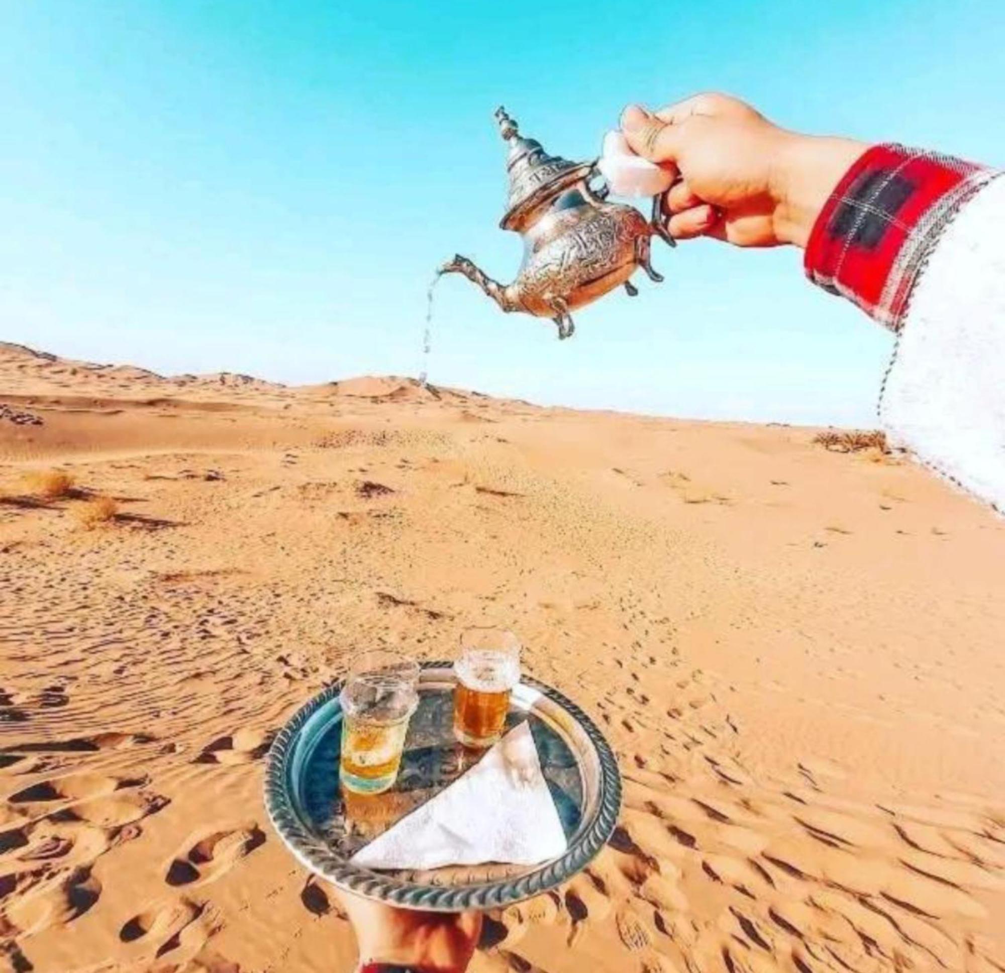 לינה וארוחת בוקר מרזאוגה Luxury Bedouin Camp מראה חיצוני תמונה