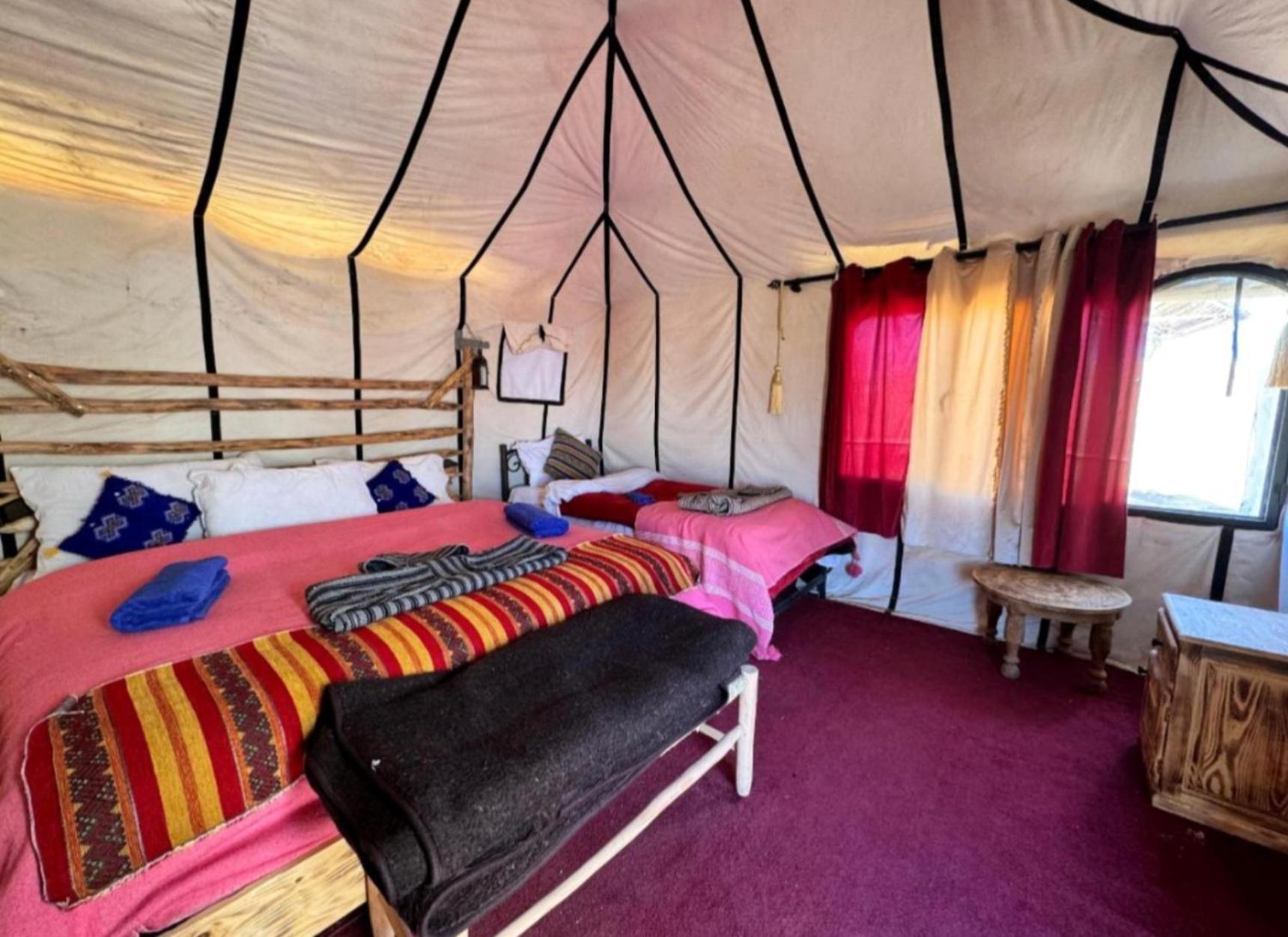 לינה וארוחת בוקר מרזאוגה Luxury Bedouin Camp מראה חיצוני תמונה